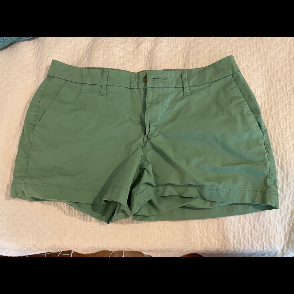 LIKE NEW Green Old Navy Shorts